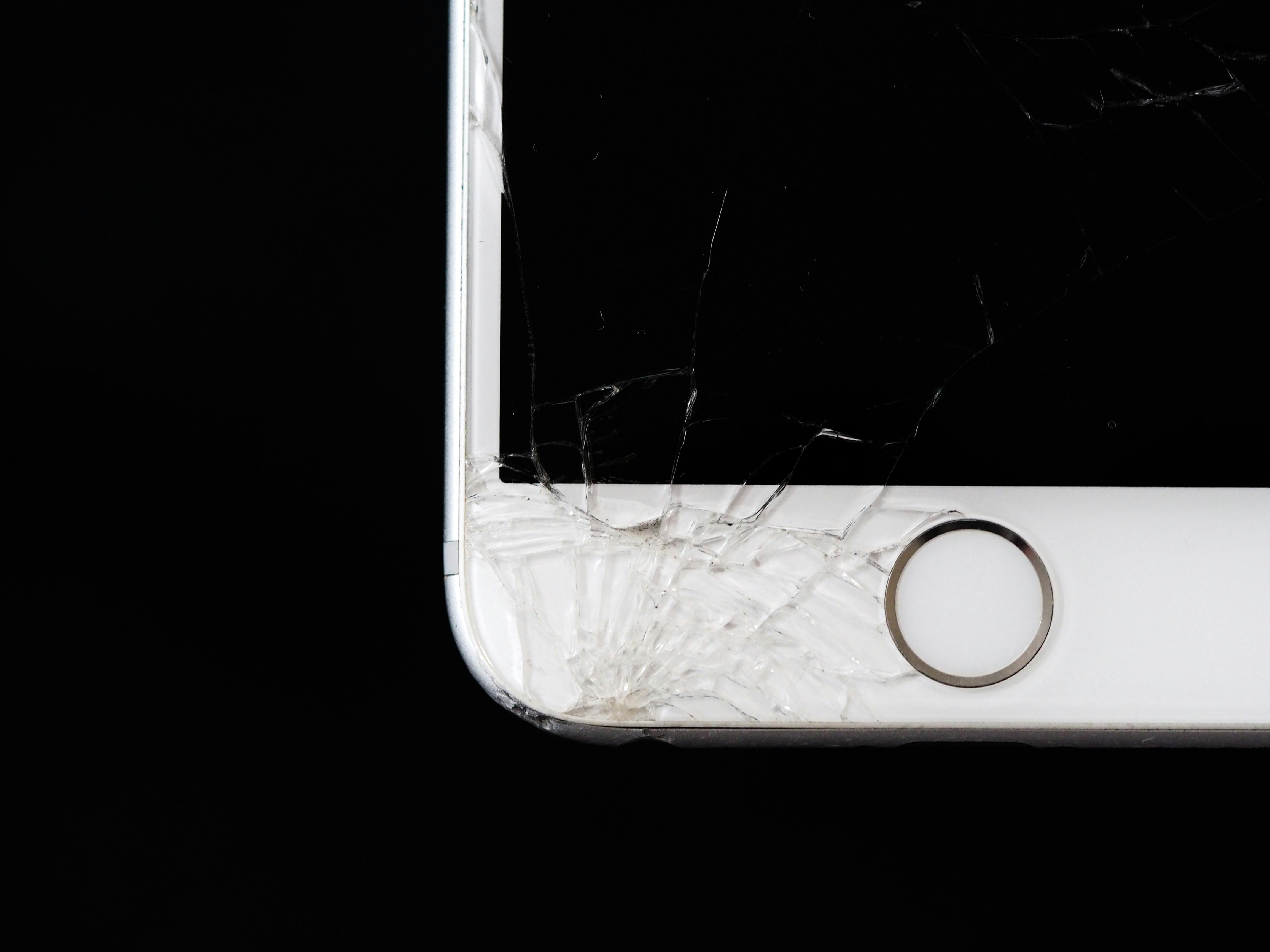 Phone screen repair and protection service